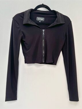 AYM Crop Top Zip-Front Long Sleeve Athletic Black Small